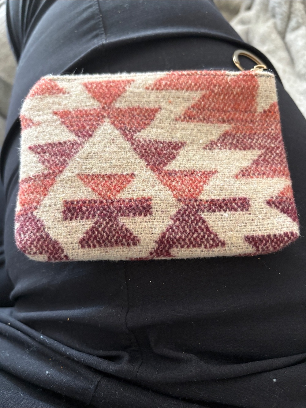 Geometric Woven Zip Clutch - Red and Cream